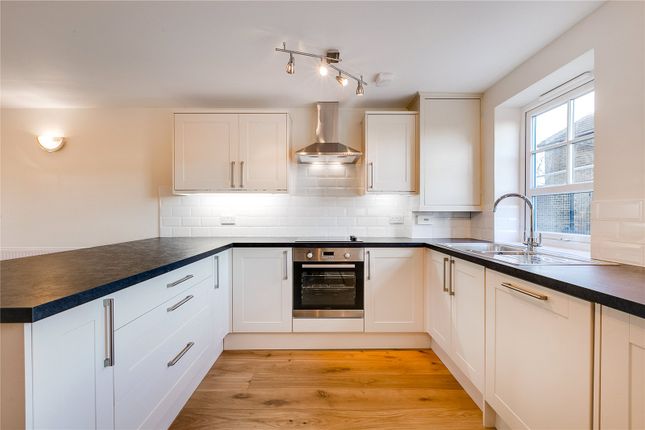 Thumbnail Maisonette to rent in South Worple Way, East Sheen