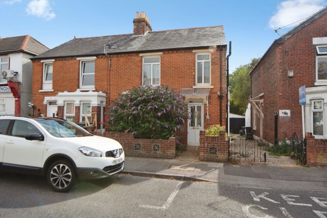 3-bed semi-detached on 119, Whitworth Road, Hampshire, £180,000