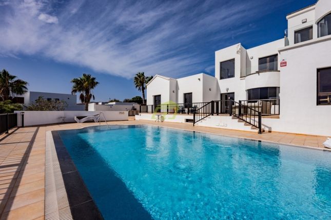 Villa for sale in El Mojón, Lanzarote, Spain