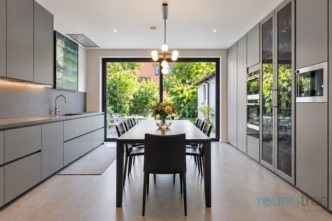 12, North End Road, Golders Green photo 3