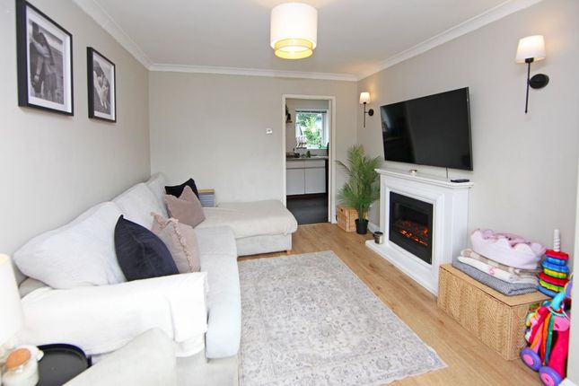 26, Lawford Close, Telford photo 3