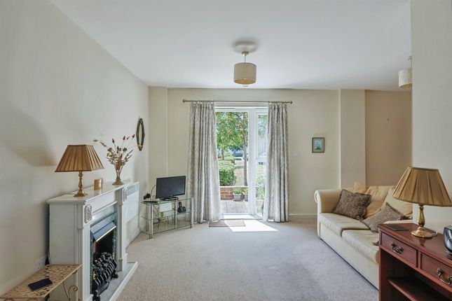 Flat 1, 8, Avenel Way, Poole photo 3
