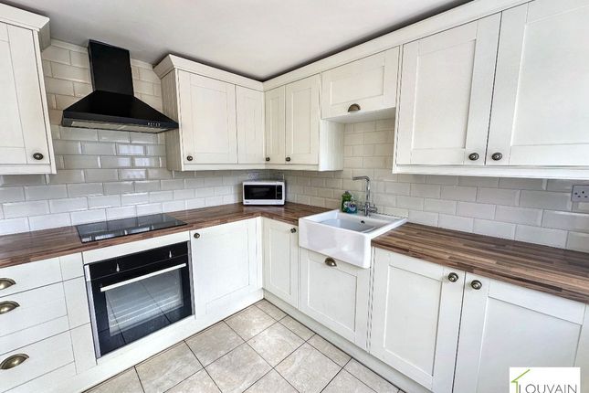 90 Ashvale, Tredegar photo 3
