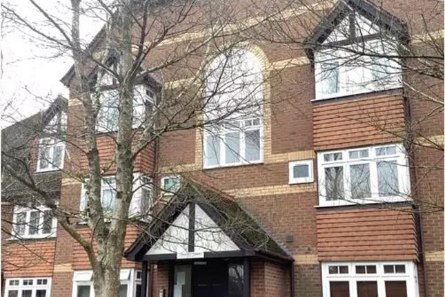 Flat 4, Steetely Court 42-44 Devonshire Road, Sutton photo 5