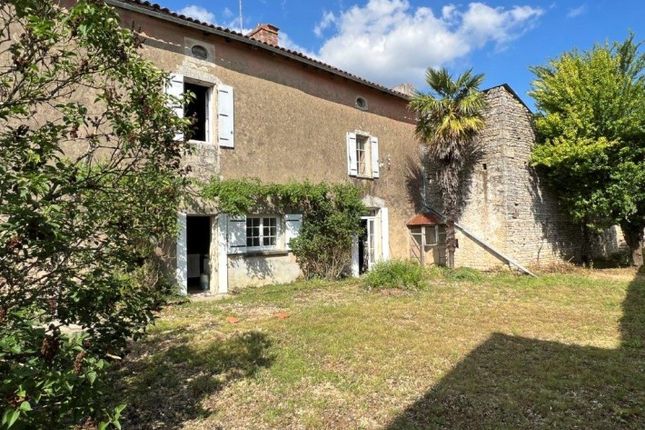 Property for sale in Condac, Poitou-Charentes, 16700, France