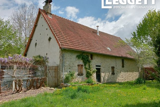 Thumbnail Villa for sale in Roche-Le-Peyroux, Corrèze, Nouvelle-Aquitaine