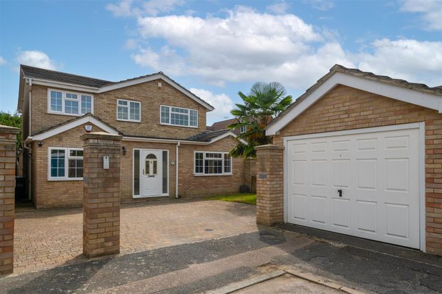 7 Charm Close Externals.Jpg
