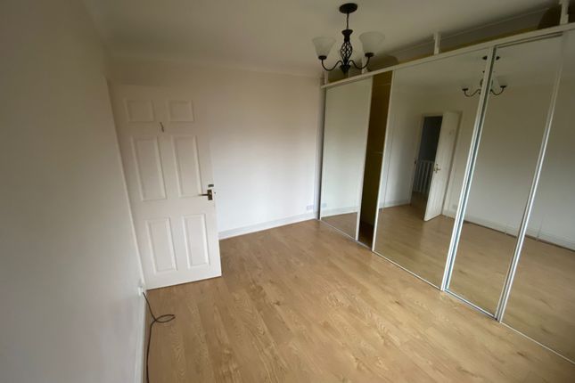 Terraced house to rent in Brabourne Crescent, Bexleyheath