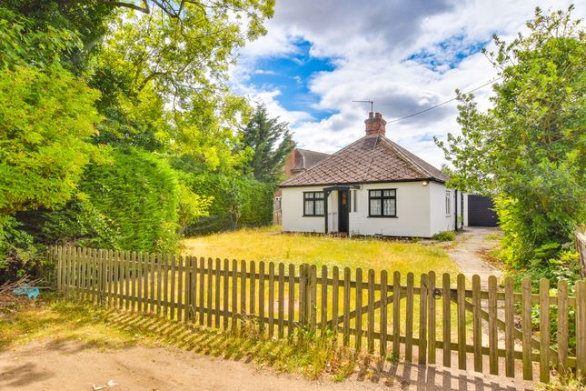 2-bed house on The Bungalow, Braintree Road, Dunmow, £400,000