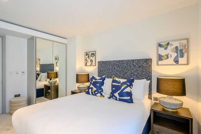 Flat 8 Garrett Mansions, West End Gate, London photo 3