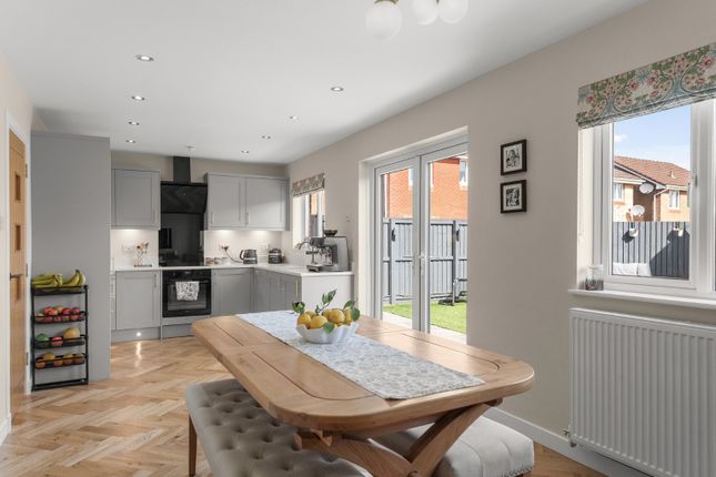 129 Bridgend Park, Bathgate, West Lothian photo 2