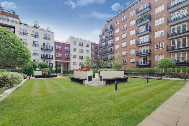 Flat for sale in Seven Kings Way, Kingston, Kingston Upon Thames