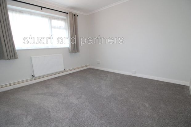 19, Sharrow Close Heath Road, Haywards Heath photo 5