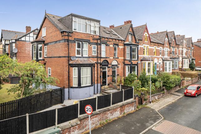 Flat 2, 1, Roundhay Mount, Leeds photo 4