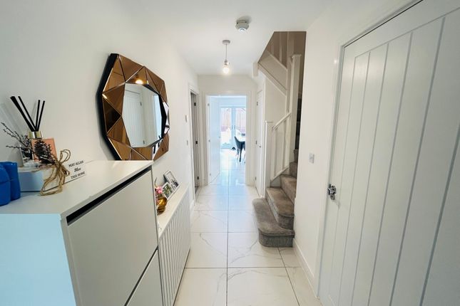 19, Iron Avenue, Preston photo 2