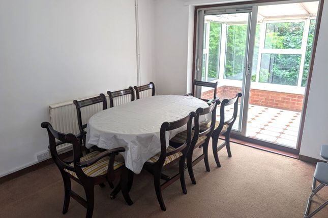 2, Neale Close, Cambridge photo 5