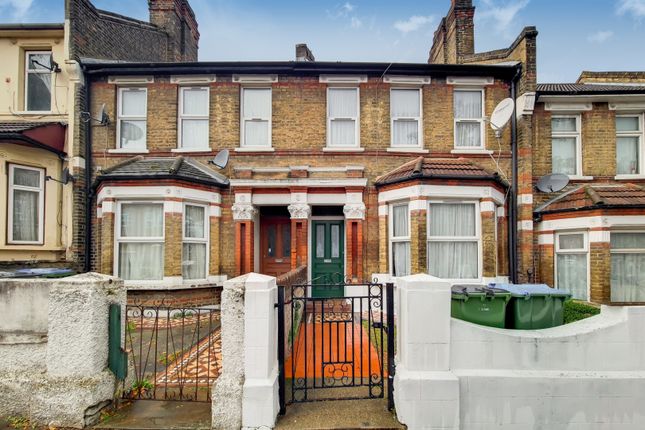 Thumbnail Terraced house for sale in Griffin Road, London