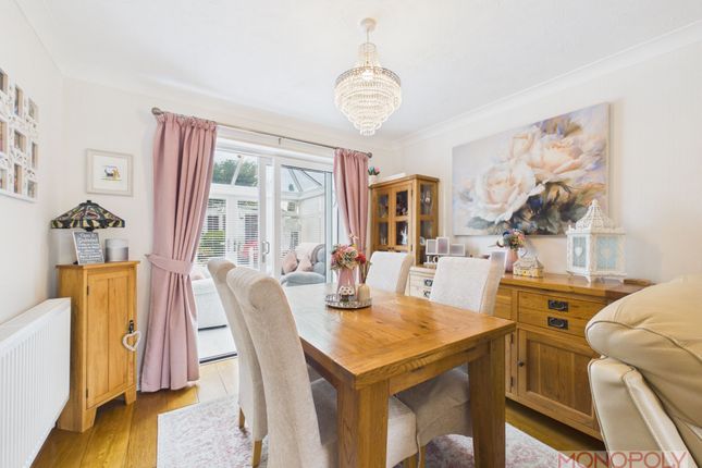71 Broughton Heights, Wrexham photo 4
