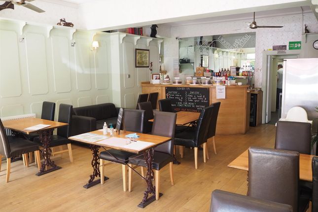 Restaurant/cafe for sale in Cafe &amp; Sandwich Bars DE4, Matlock Bath, Derbyshire