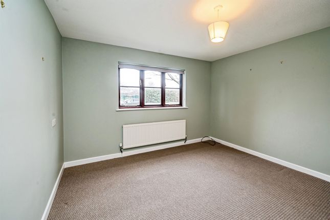 138, Coulson Way, Slough photo 4