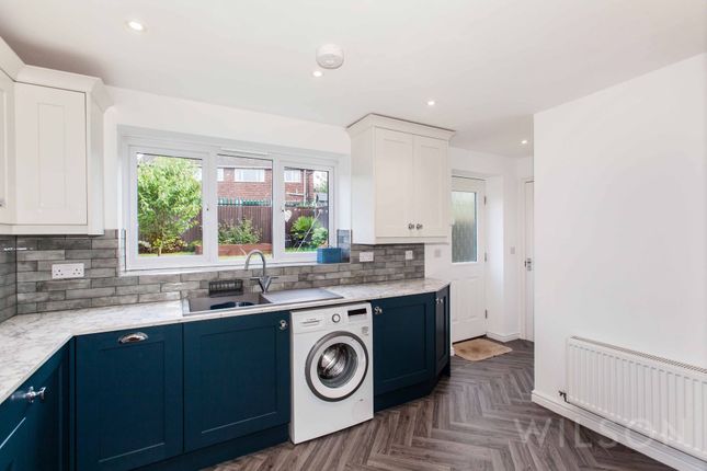 33 Croft House Way, Chesterfield photo 4