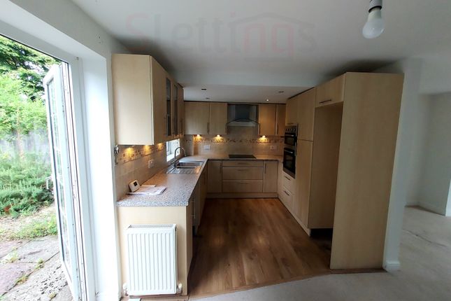 12 Hetchleys, Hemel Hempstead photo 5
