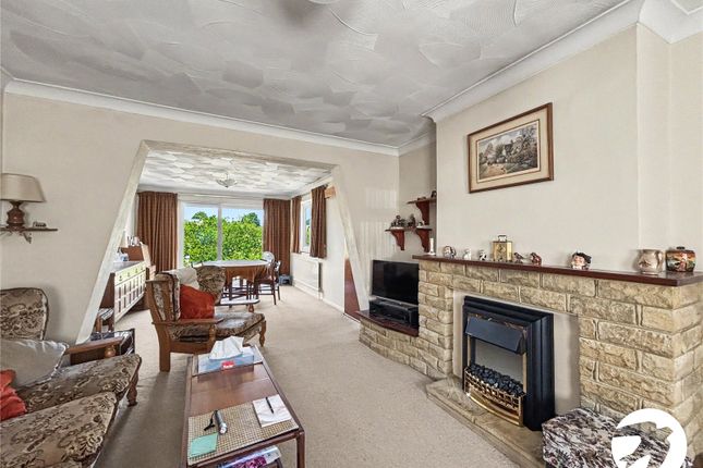 162, Snodhurst Avenue, Kent photo 2
