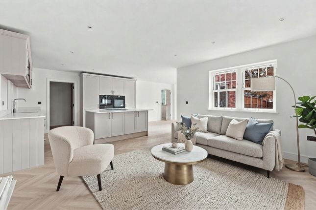 2, Folly Mews, Hockley photo 4