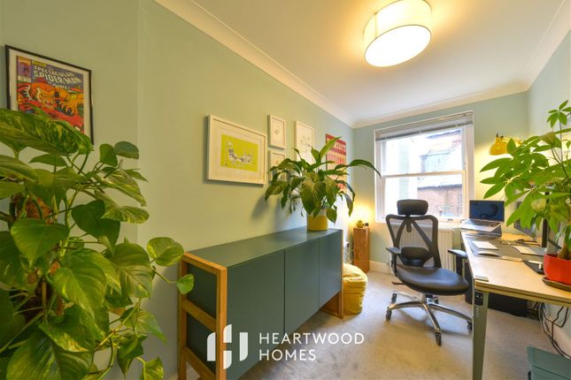Flat for sale in Chequer Street, St. Albans