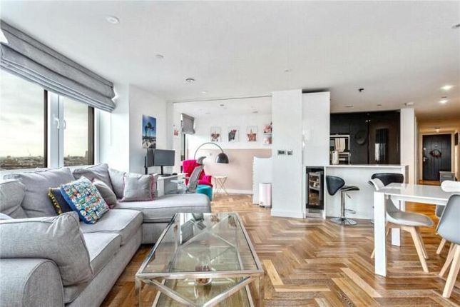 Flat 177, London photo 3