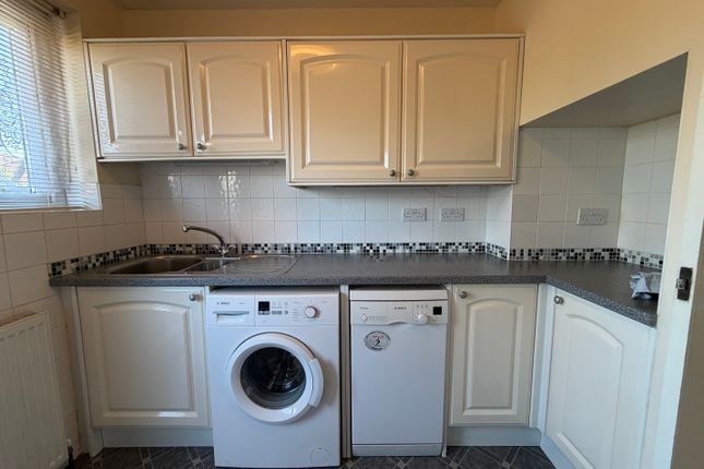 106, Clacton-on-Sea photo 5
