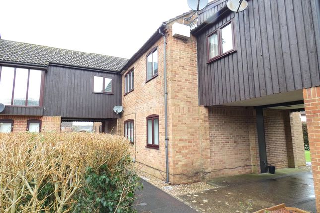 Flat for sale in Alpine Court, Basingstoke, Hampshire