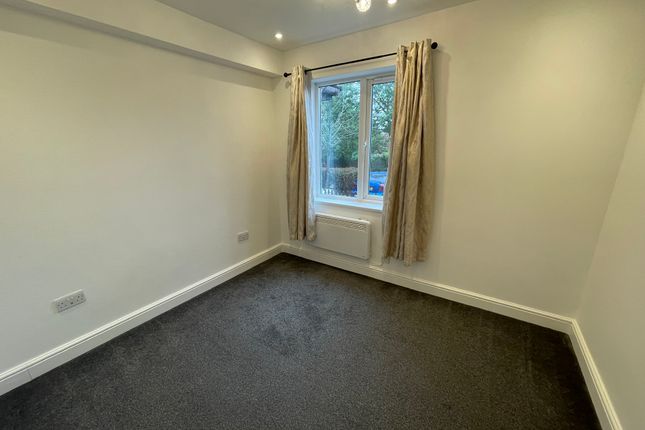 Copperfield, Chigwell photo 5