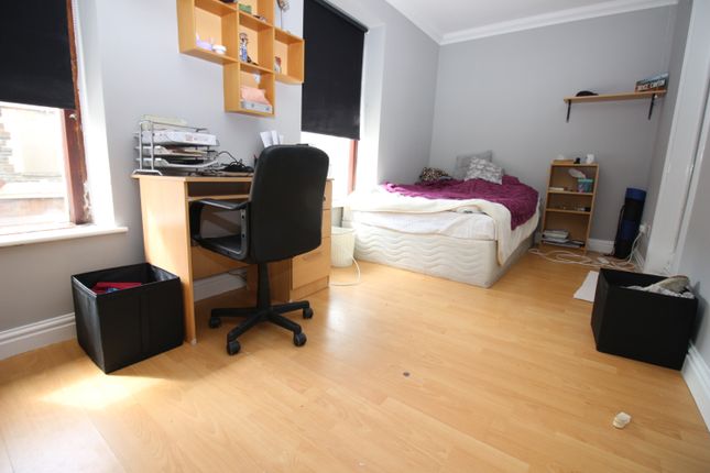 74, Flora Street, Cardiff photo 4