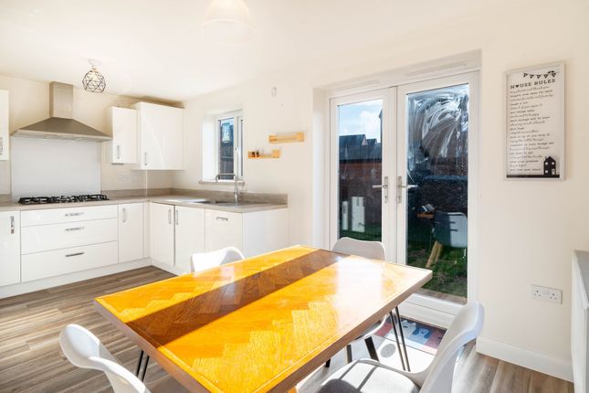 31 Mistle Thrush Drive, Cambridge photo 4