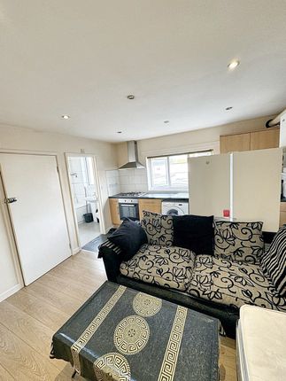 933A, Green Lane, Dagenham photo 5