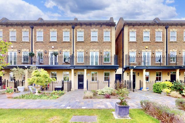 End terrace house for sale in Castlebar Park, London