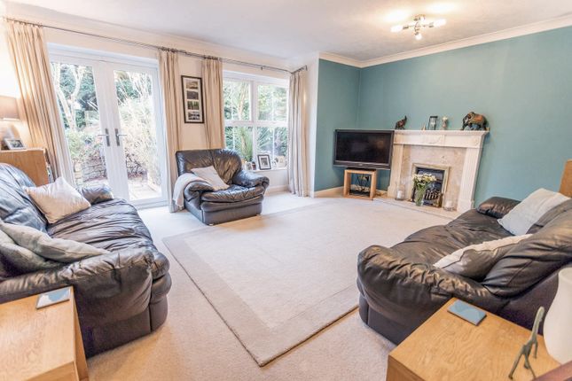 24 Langdale Drive, Ascot photo 2