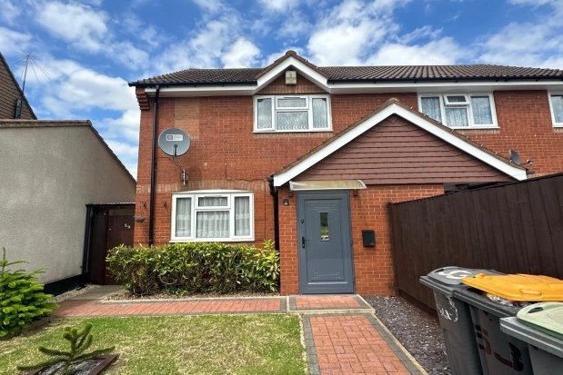Thumbnail Semi-detached house to rent in Mowbray Road, Bedford