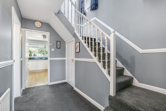 23 Primrose Drive, Bingley photo 2