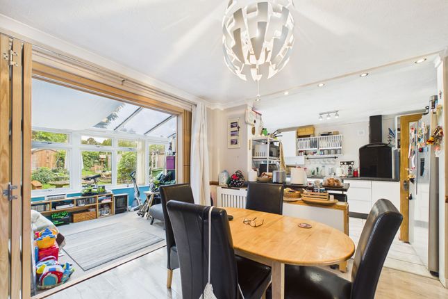 69 Underwood Road, Reading photo 3