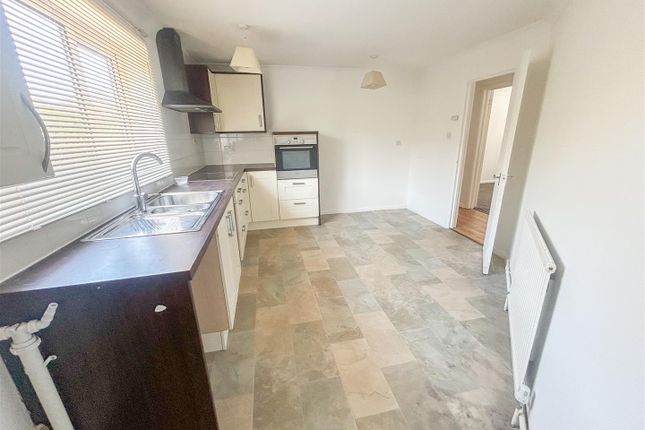 59, Alton Park Road, Clacton-On-Sea photo 2