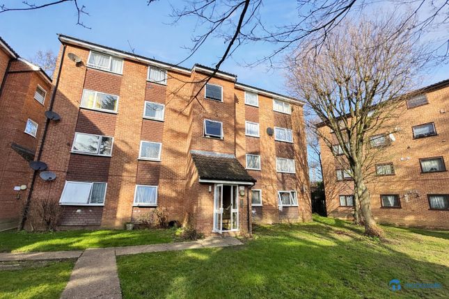 198, Gurney Close, Barking photo 2