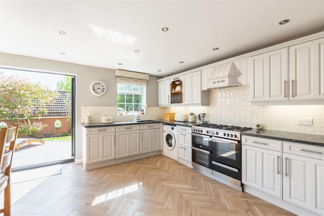 Kitchen-1.Jpg