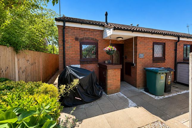 2-bed house on 11, Sheridan Close, Walsall, £145,000
