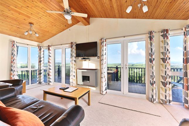 Lodge 30,, Whitsand Bay Holiday Park, Millbrook photo 2