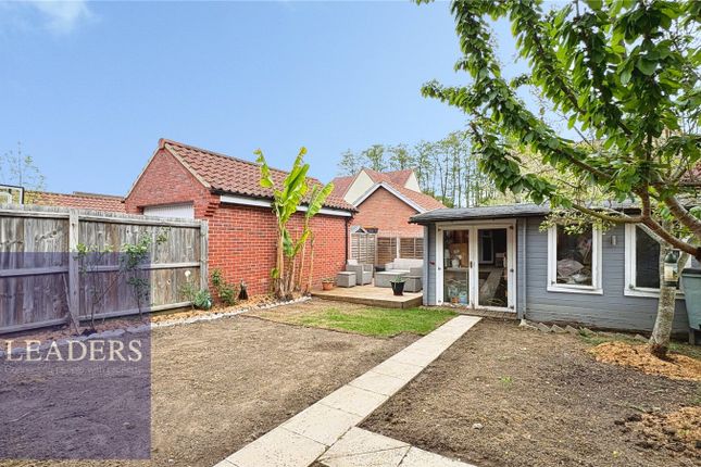 30, Westrop Drive, Halstead photo 3