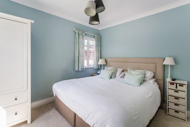 Bedroom 2 2.Jpg