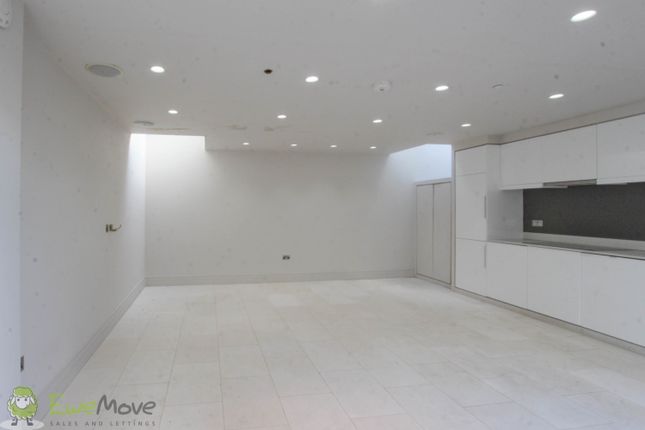 The Glass House, Selkirk Street, Cheltenham photo 2