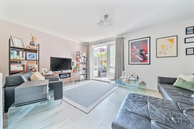 Thumbnail Flat for sale in Marchant Street, New Cross